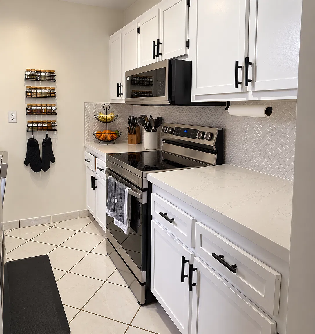 3 bed, 1078 sqft, $3,000 — Photo 1