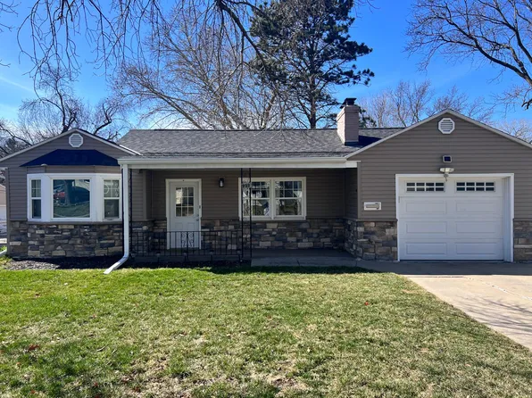 722 N 76th St, Omaha, NE 68114
