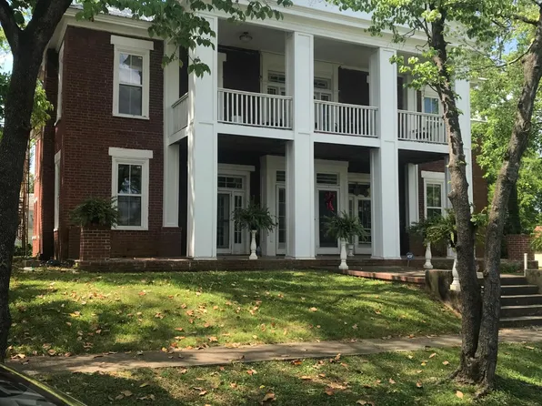 113 Coffee St E #D, Talladega, AL 35160