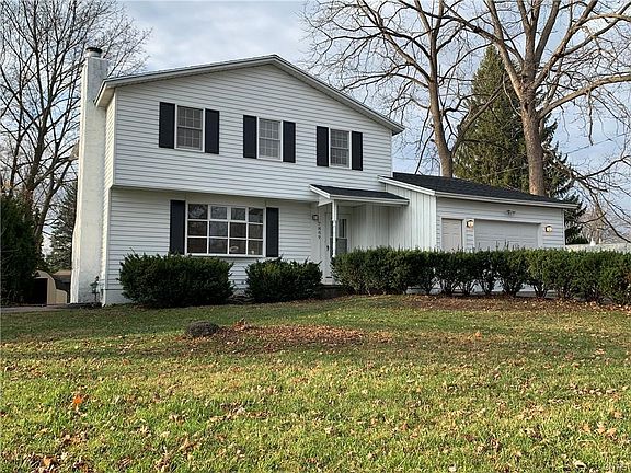 2nd image of 7869 Hawthorne Dr