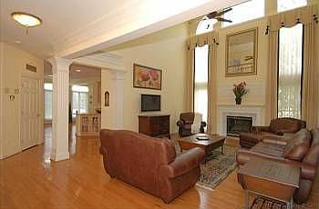3rd image of 14545 Chamberry Cir