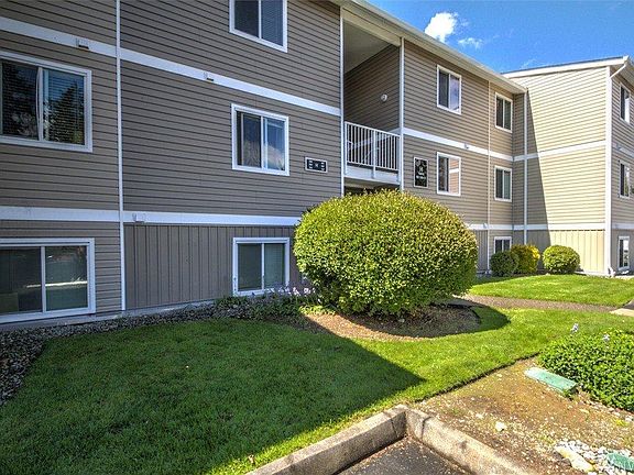 2nd image of 12415 NE 130th Ct APT H209