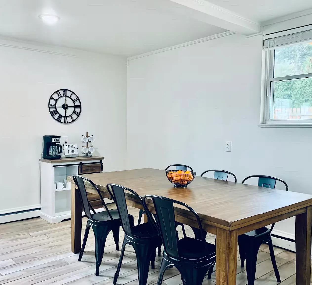 3 bed, 2800 sqft, $2,750 — Photo 4