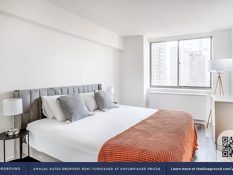 520 W 43rd St #24F — Photo 8