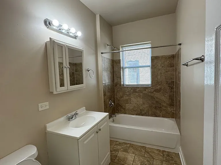 7332 S Lowe Ave #1 — Photo 10