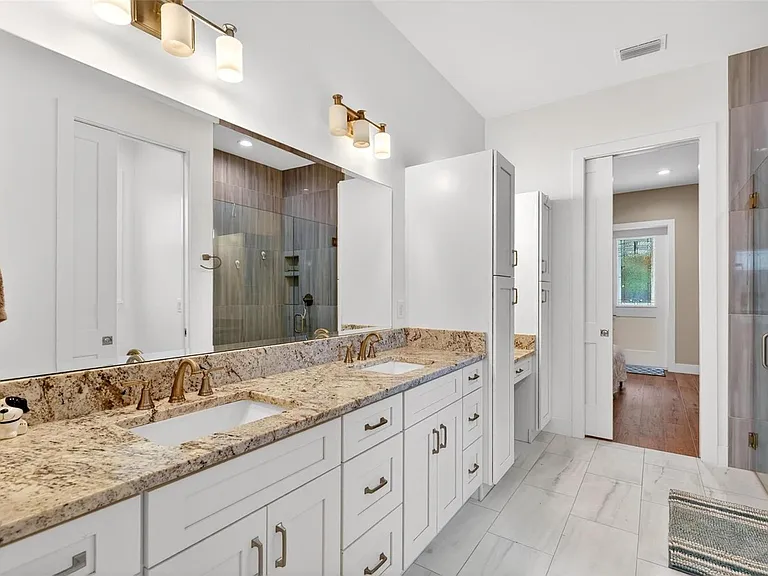 11257 NW 50th Ln — Photo 38