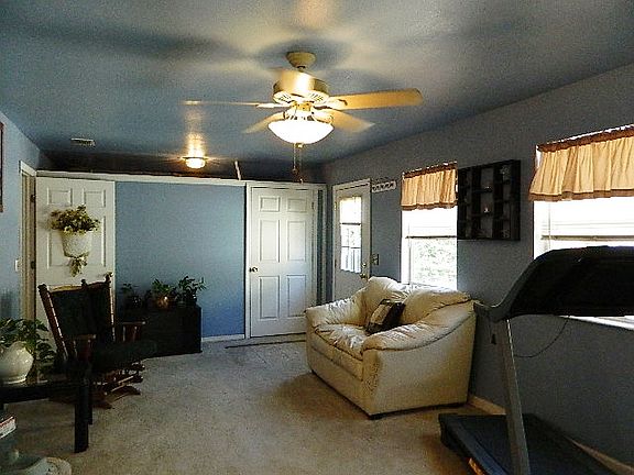 5th image of 643 Mariner Cir