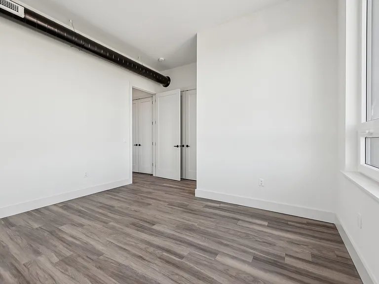 55 Washington St — Photo 21