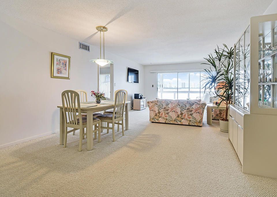 1st image of 100 Lehane Ter APT 22