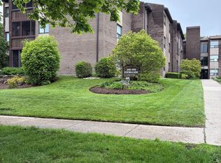 200 Everglade Cres #203, London, ON N6H4P8