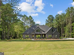 151 Flint Farms Dr, Concord, GA 30206