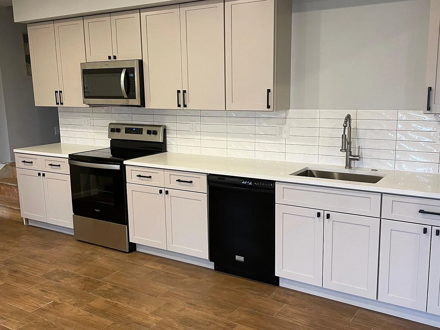 1 bed, 850 sqft, $1,400 — Photo 1