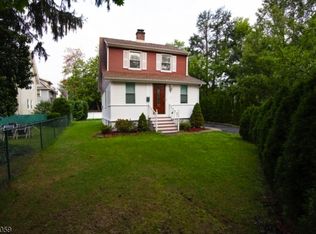 4 Oakcroft Ave, Montclair, NJ 07043
