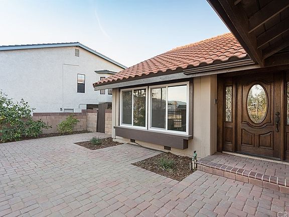4th image of 28855 Eagleton St