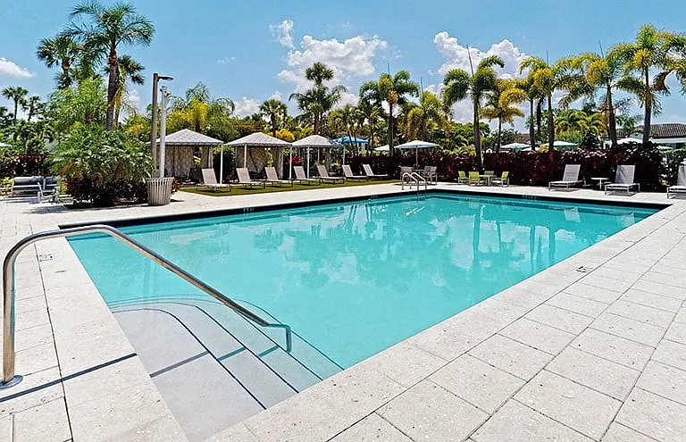 The Avant at Pembroke Pines Apartments — Photo 54