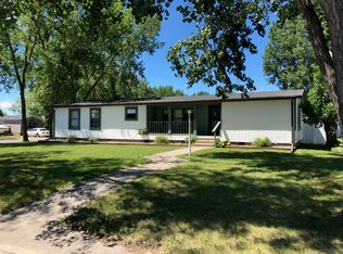 1209 11th Ave SE, Devils Lake, ND 58301