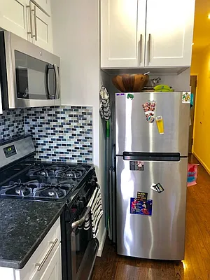 Rented by Bank Neary | media 27