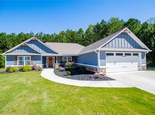 142 Lawrence Dr, Villa Rica, GA 30180