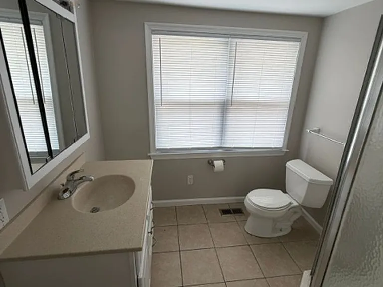 167 Brockwell Ave — Photo 13
