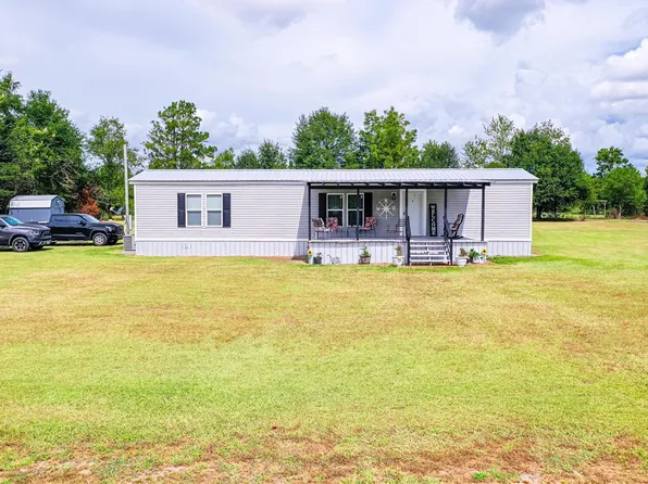 3936 Folks Cir, Blackshear, GA 31516