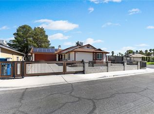 5876 Tippin Dr, Las Vegas, NV 89130