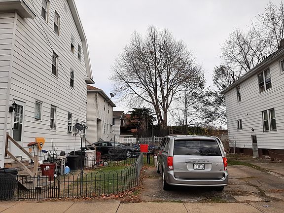 5th image of 351-353 Winola Ave