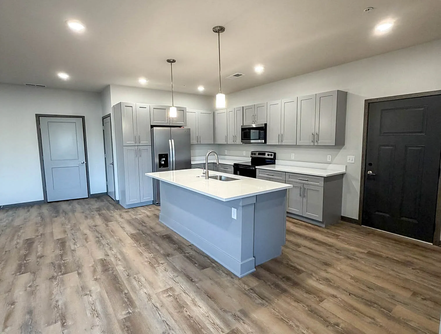 Stevens Creek Villas South — Photo 3