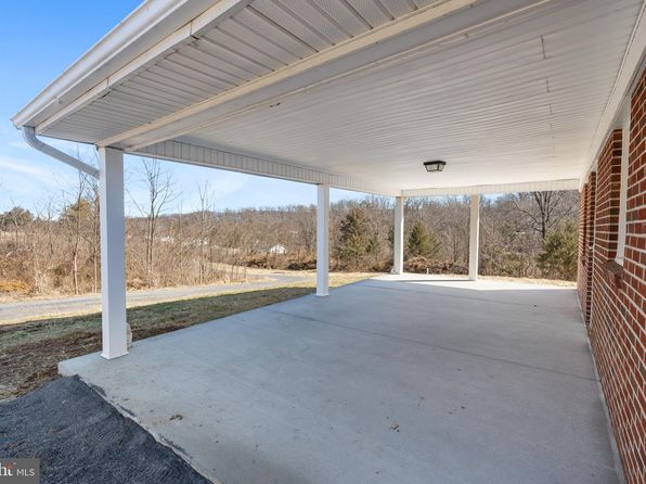 49 Ritenour Ln, Maurertown, VA 22644