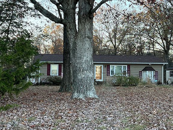 3rd image of 380 McCarty Rd