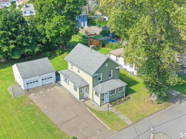 25 Maple Avenue, Wallingford, CT 06492