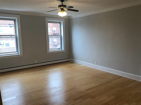 3rd image of 203 Davis Ave APT 11