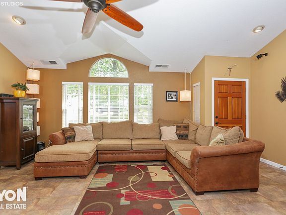 3rd image of 11733 Sherwood Way