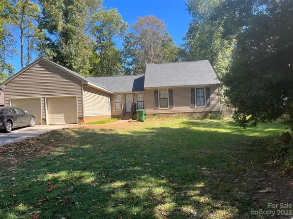 6726 Paloverde Ln, Charlotte, NC 28227