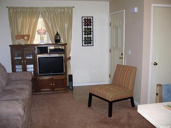 2nd image of 5620 Hamilton St APT 84