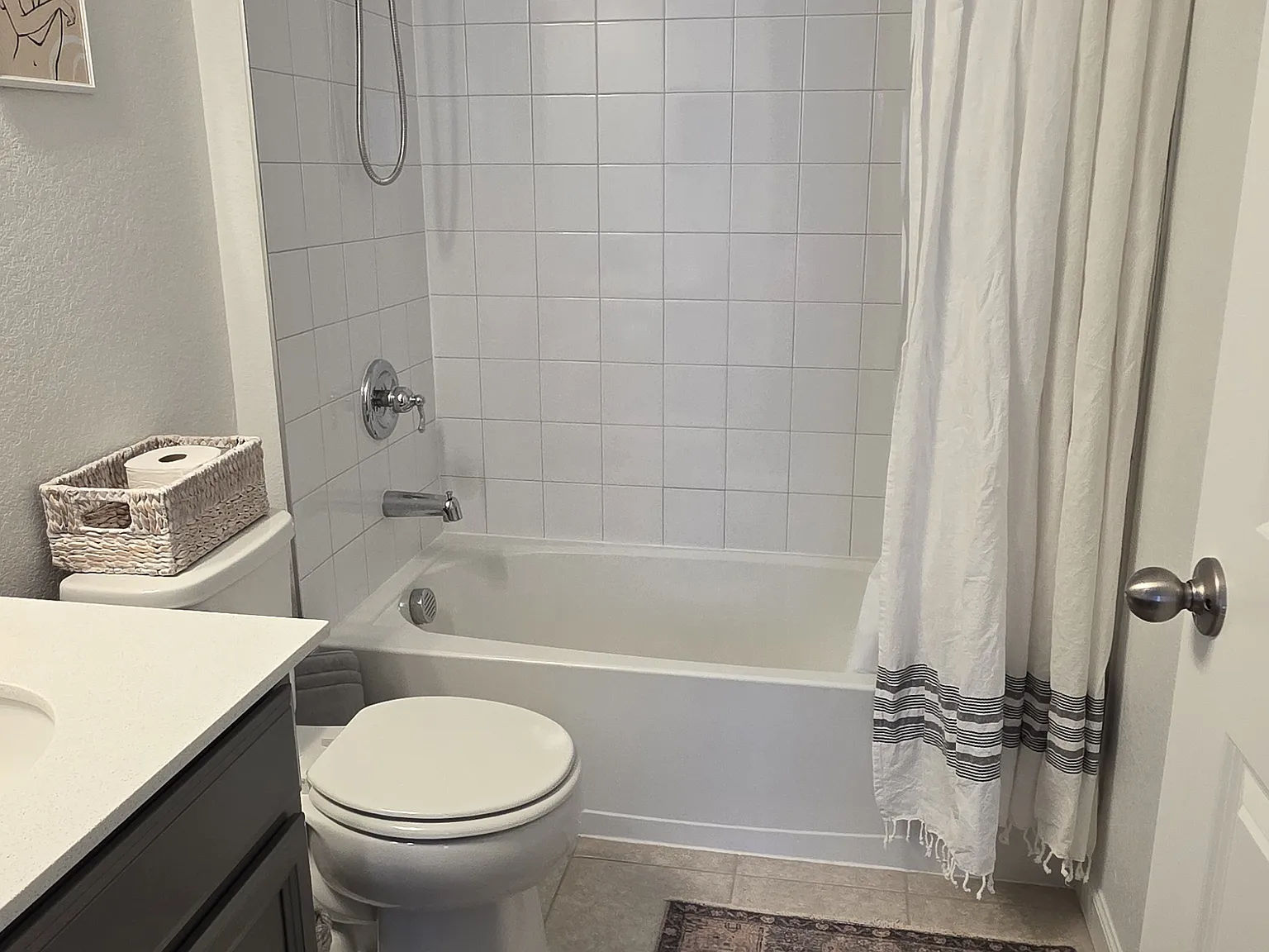 2 bed, 2.5 bath, 1400 sqft, $1,340 — Photo 4