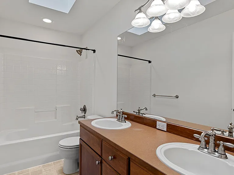 8835 237th Pl NE — Photo 33