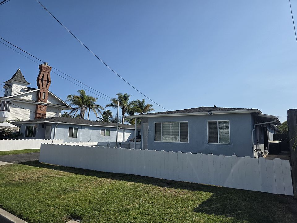 2nd image of 285 Costa Mesa St