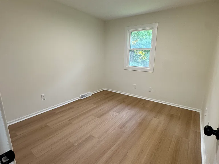 4800 Plum Run Ct — Photo 12