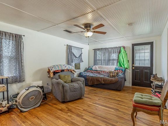 3rd image of 363 N Jackson Ave