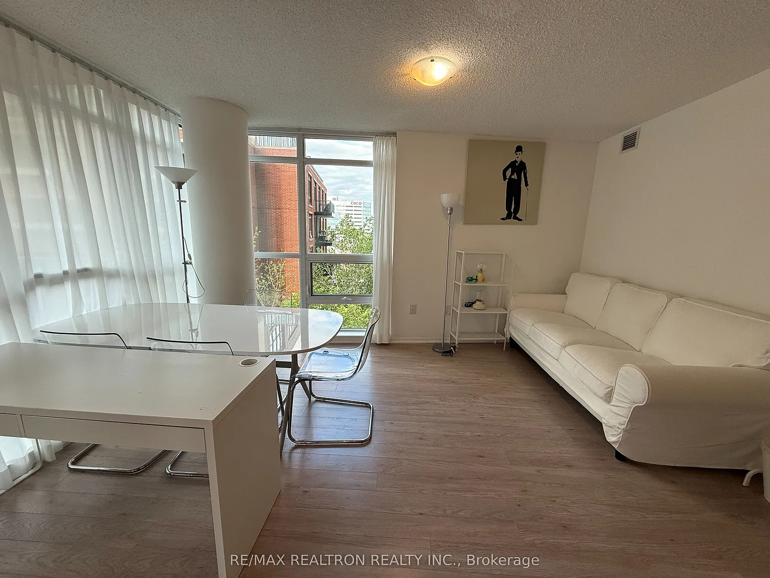 3 bed, $2,900 — Photo 3