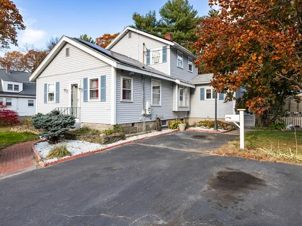 648 Plymouth St, Abington, MA 02351