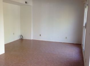 1513 N B St, Rogers, AR 72756