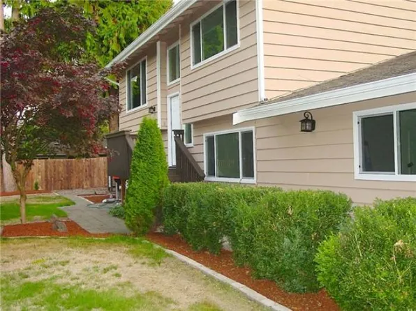 26626 Weaver Ave NW, Poulsbo, WA 98370