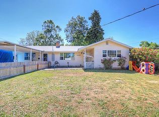 1032 SE Fern St, Grants Pass, OR