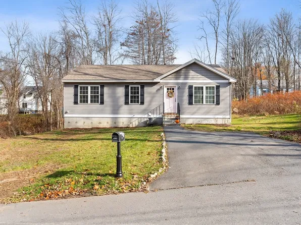 120 Arlington St, Athol, MA 01331