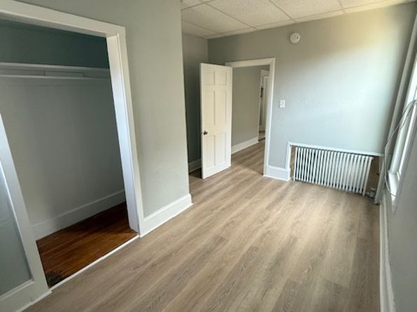 52 Howe St #5, Lewiston, ME 04240