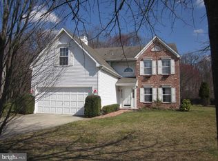 8 Etna Ct, Mount Laurel, NJ 08054