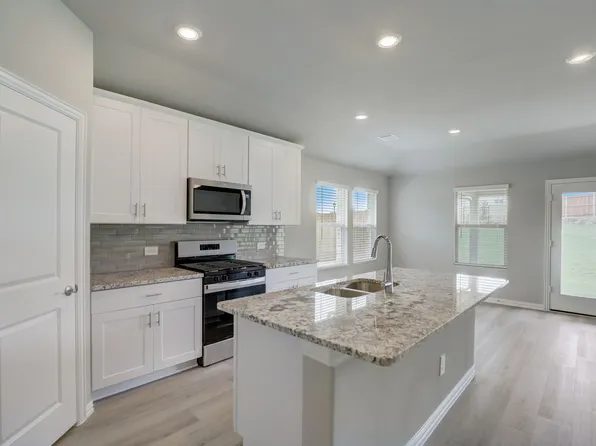 3914 Superior Dr, Farmersville, TX 75442