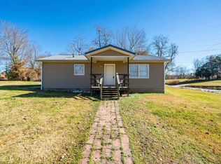 201 E Harmons Ferry Rd, Utica, KY 42376