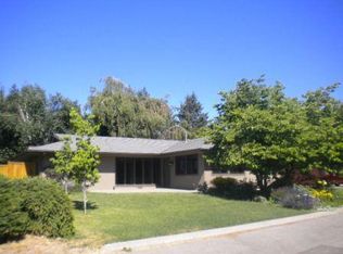 2126 Sunrise Cir, Wenatchee, WA 98801